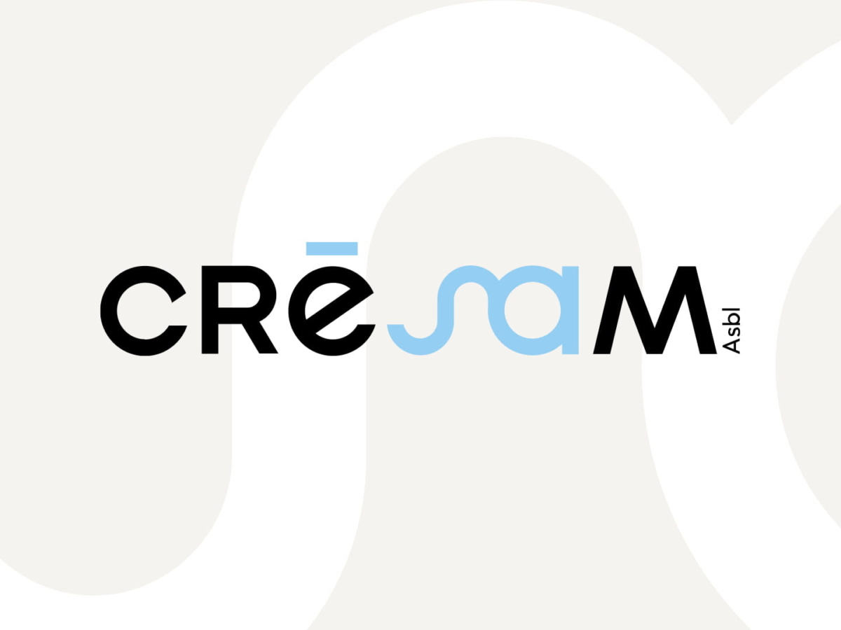 Logo officiel du CRESAM écrit en lettres noires avec vague bleue